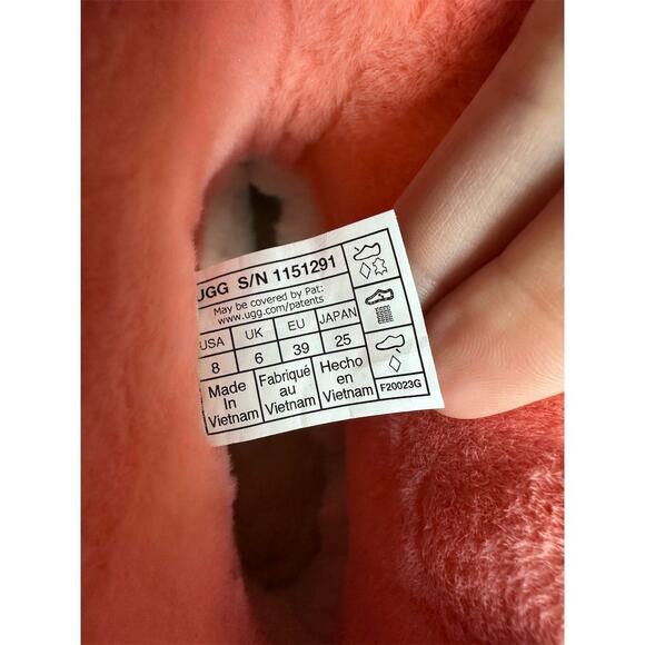 UGG Women's Classic Mini Mirror Ball Boots Pink Sequin Ankle Booties Size 8 - Picture 3 of 10